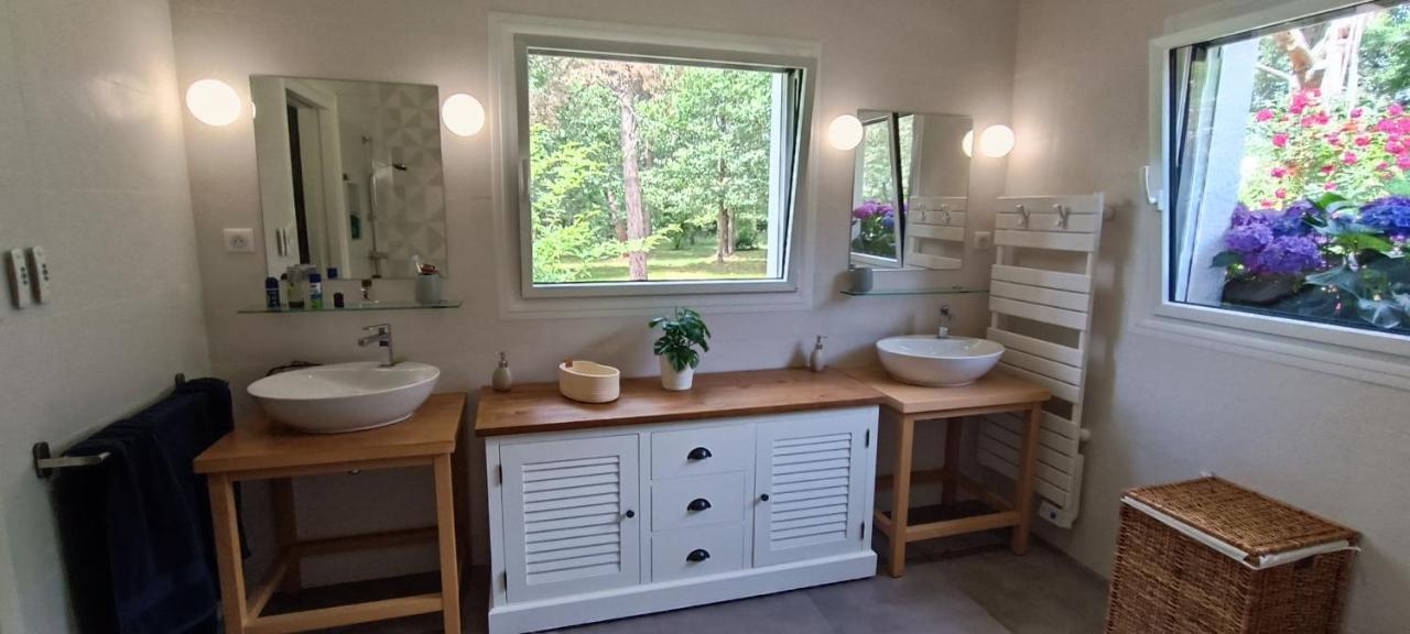 Magnifique Villa 5 Etoiles Avec Piscine Privee Parc 2 Ha La Chaize-le-Vicomte Eksteriør billede